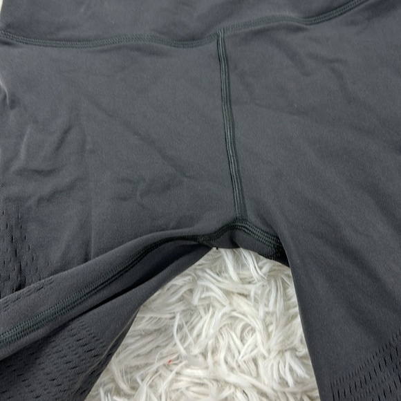 Lululemon Reveal Short Digital Rain Graphite Grey - Picture 2 of 6